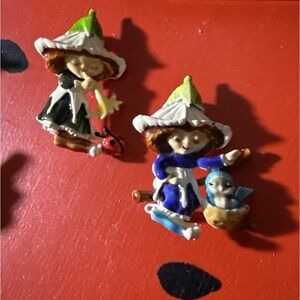 VTG Brooch Pin Set 1.5" Enamel Munchkin Fairies Blue Bird & Ladybug/Flower 1982